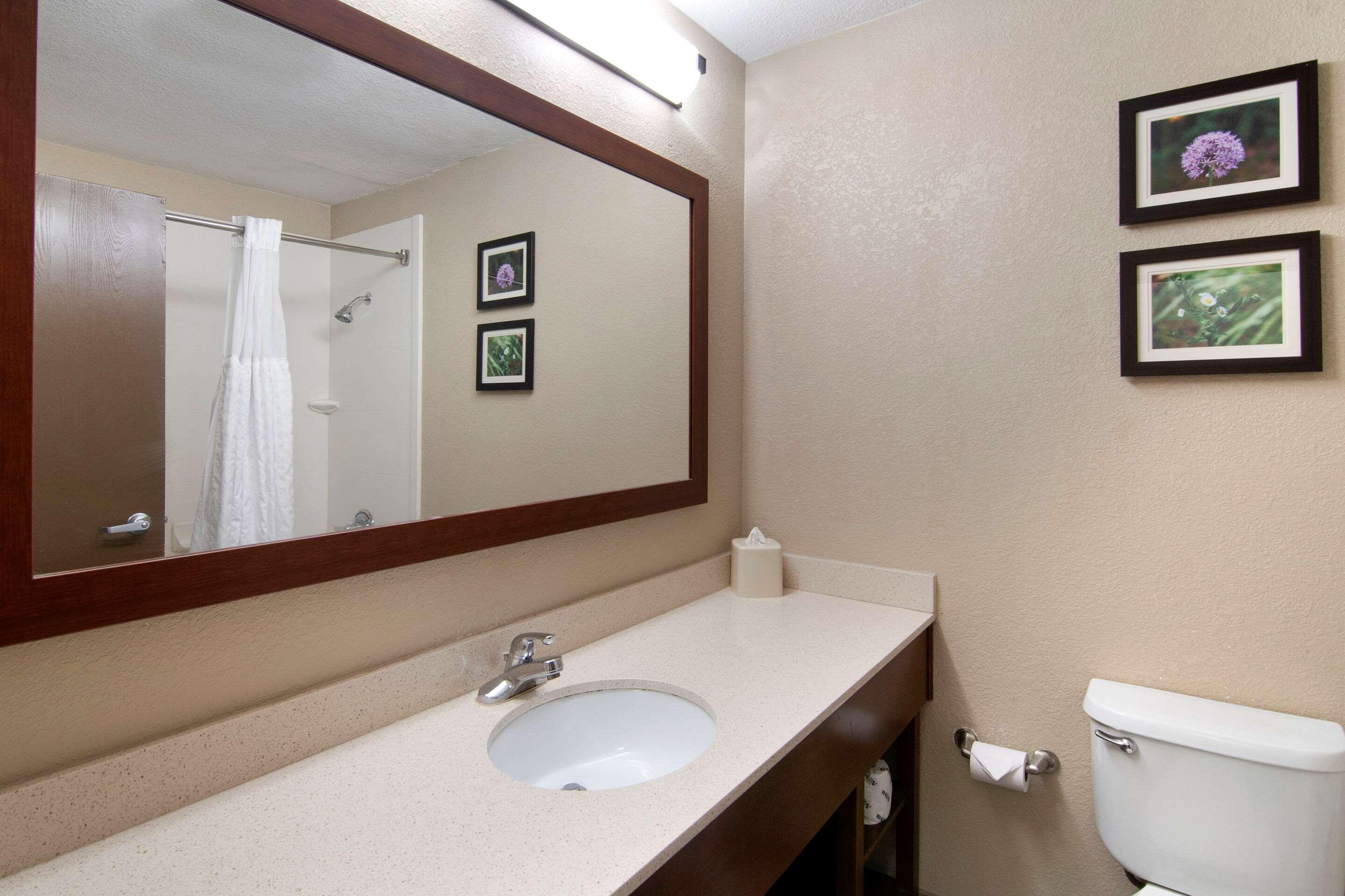 Comfort Inn & Suites Junction City - Near Fort Riley Exterior foto